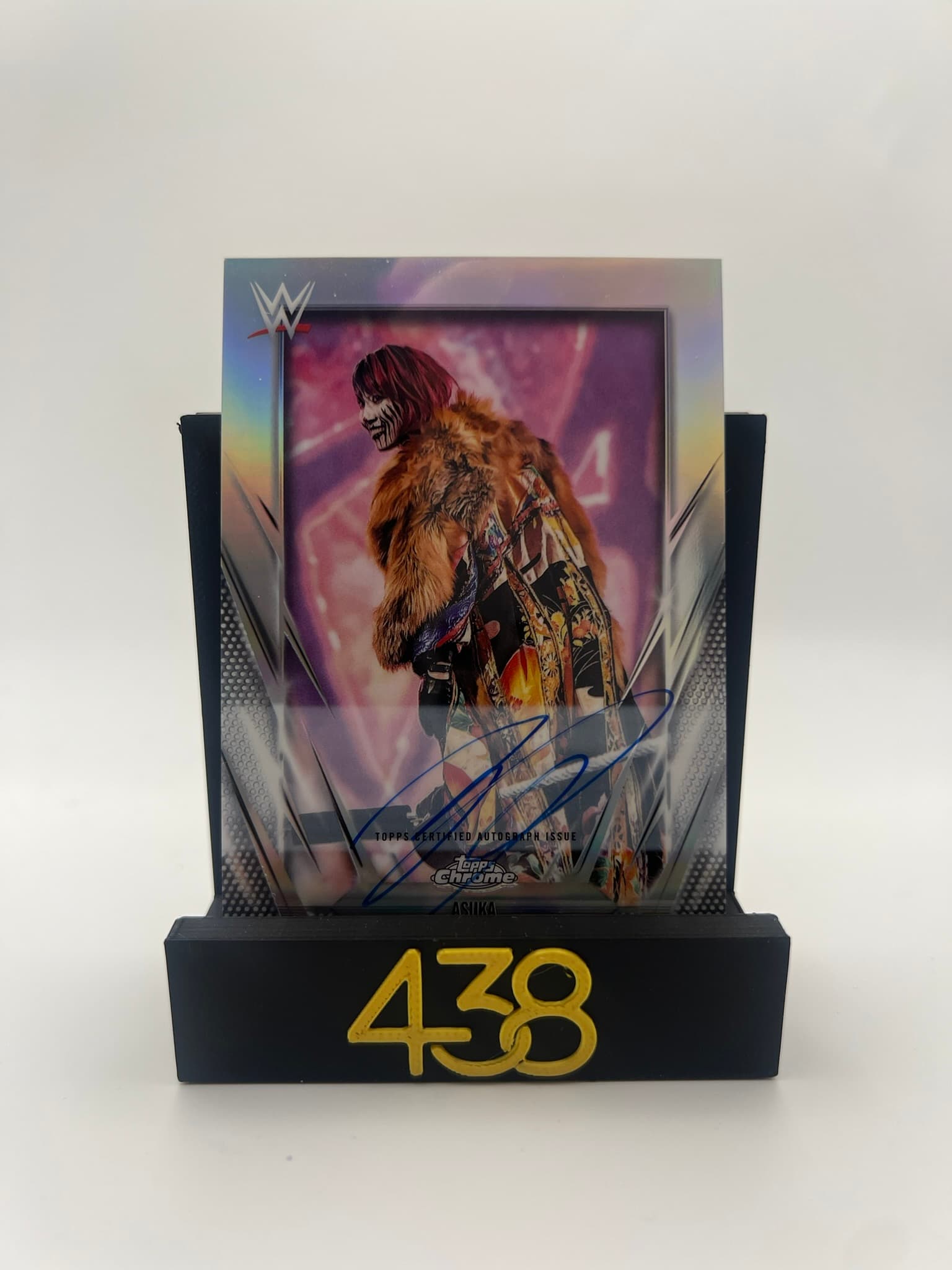 Topps Chrome WWE - Asuka Base On Card Autograph